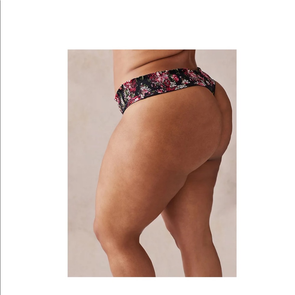 NWT torrid set black floral bra & thong panty - Picture 7 of 8